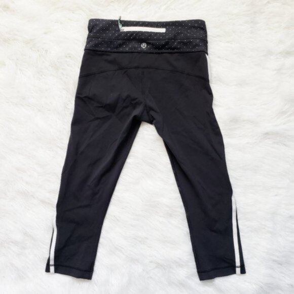 Lululemon Up The Pace Run Crop Leggings Polka Dot size 4 - Picture 5 of 12